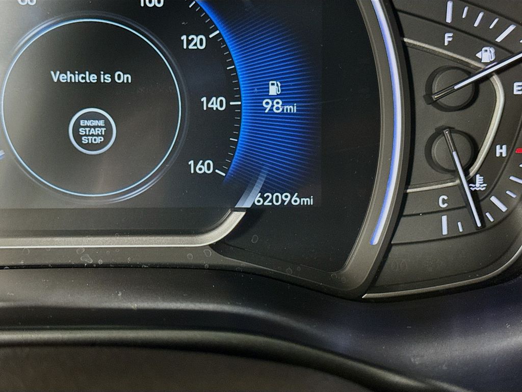 2020 Hyundai Santa Fe Limited photo 16