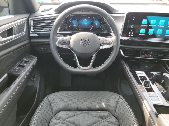 2026 Volkswagen Atlas Cross Sport SE Technology photo 23
