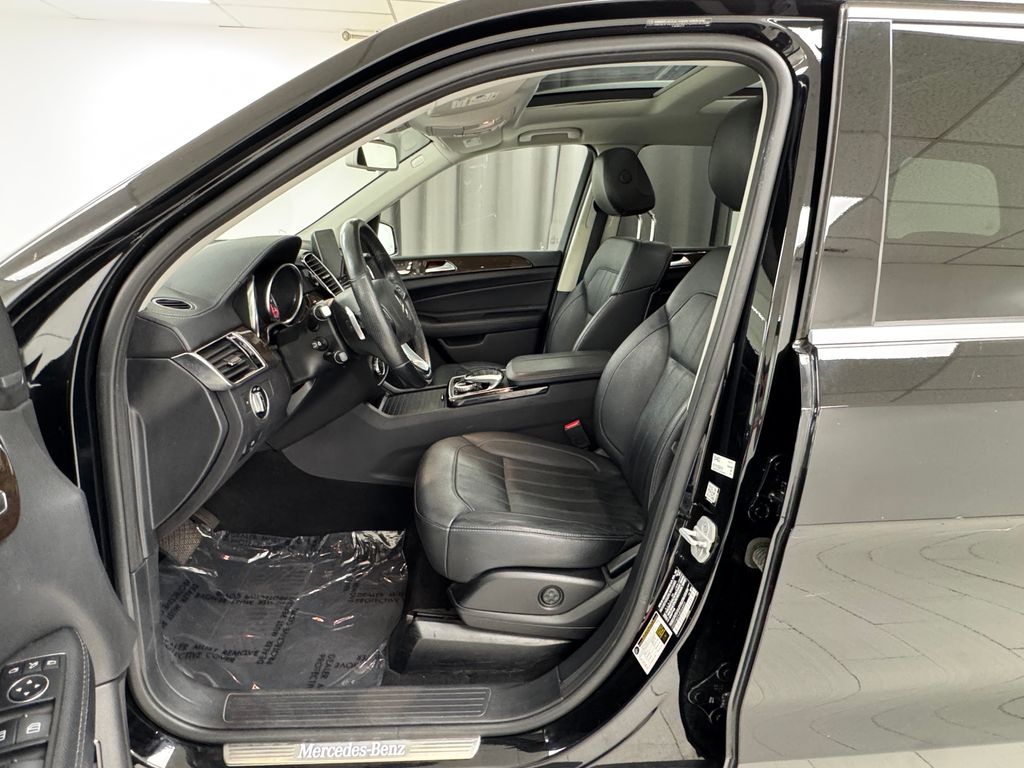 2018 Mercedes Benz GLS 450 4MATIC photo 10
