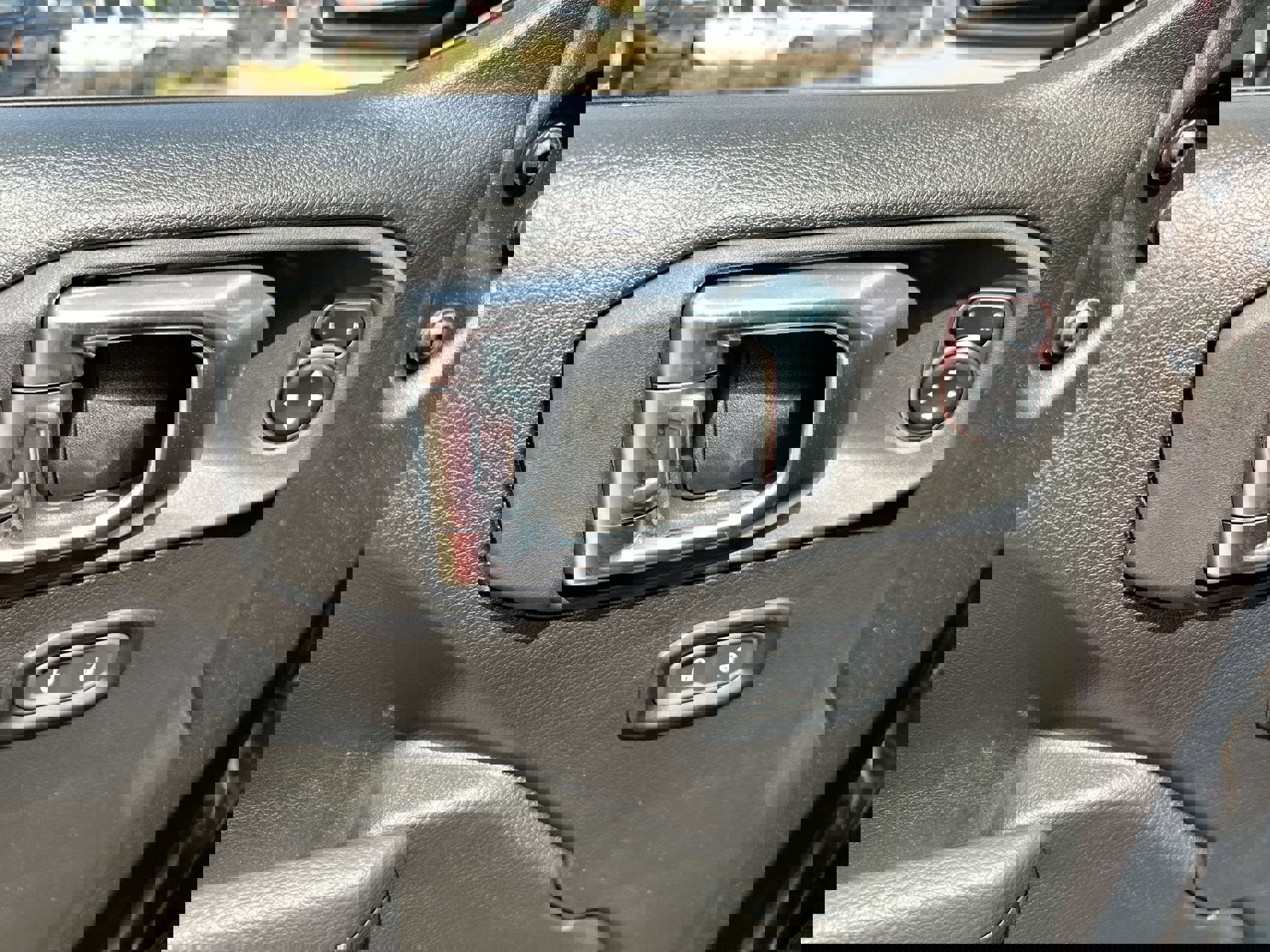 2024 Jeep Wrangler Sport S photo 13