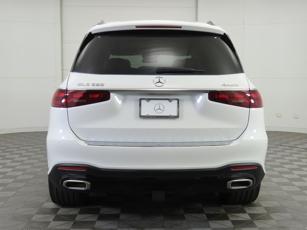 2026 Mercedes Benz GLS 580 4MATIC photo 4