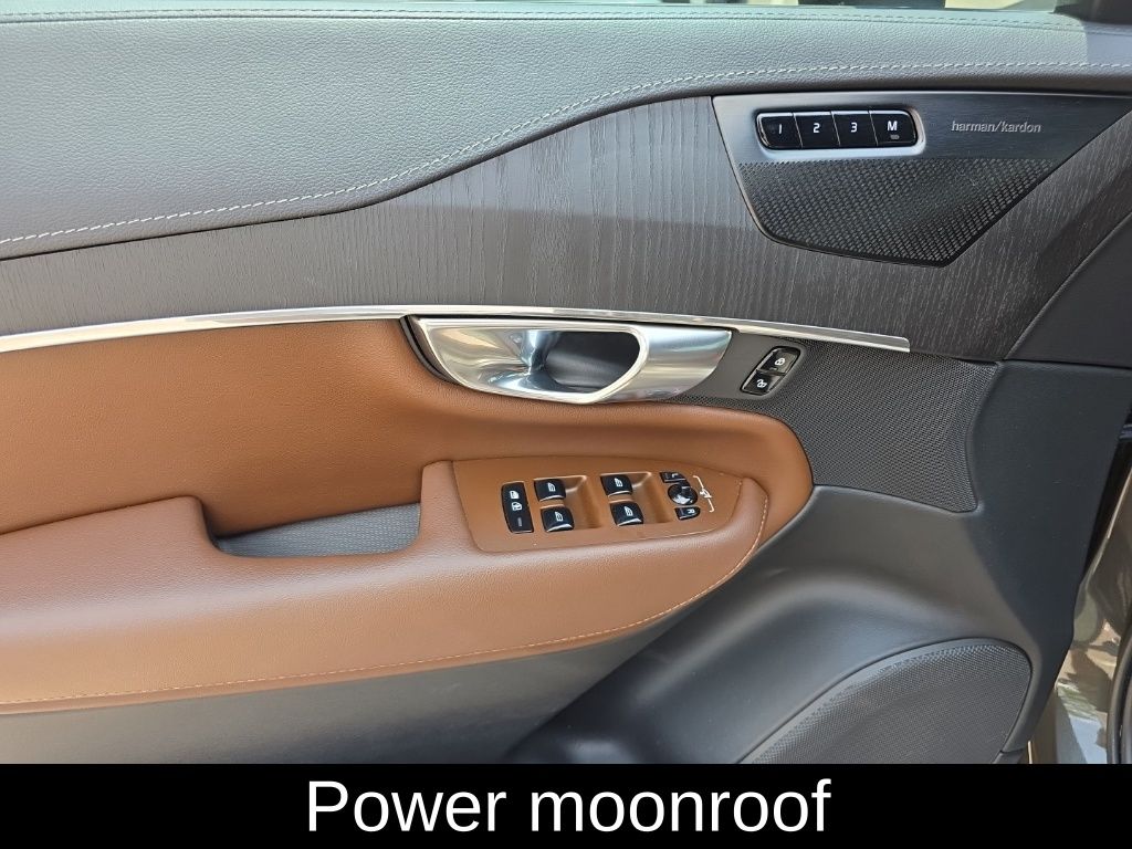 2022 Volvo XC90 Recharge T8 Inscription photo 10