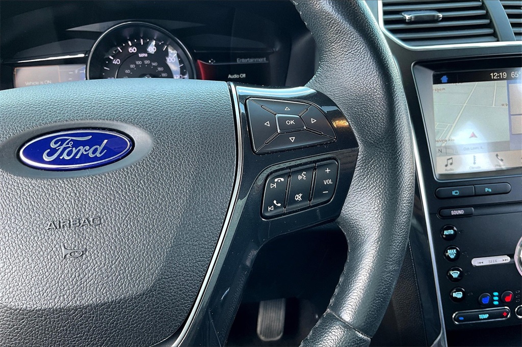 2019 Ford Explorer Limited photo 17