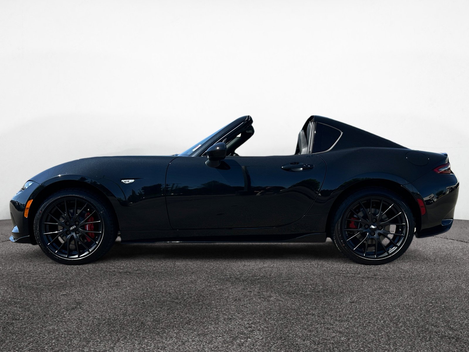 2025 Mazda MX-5 Miata Miata RF photo 3