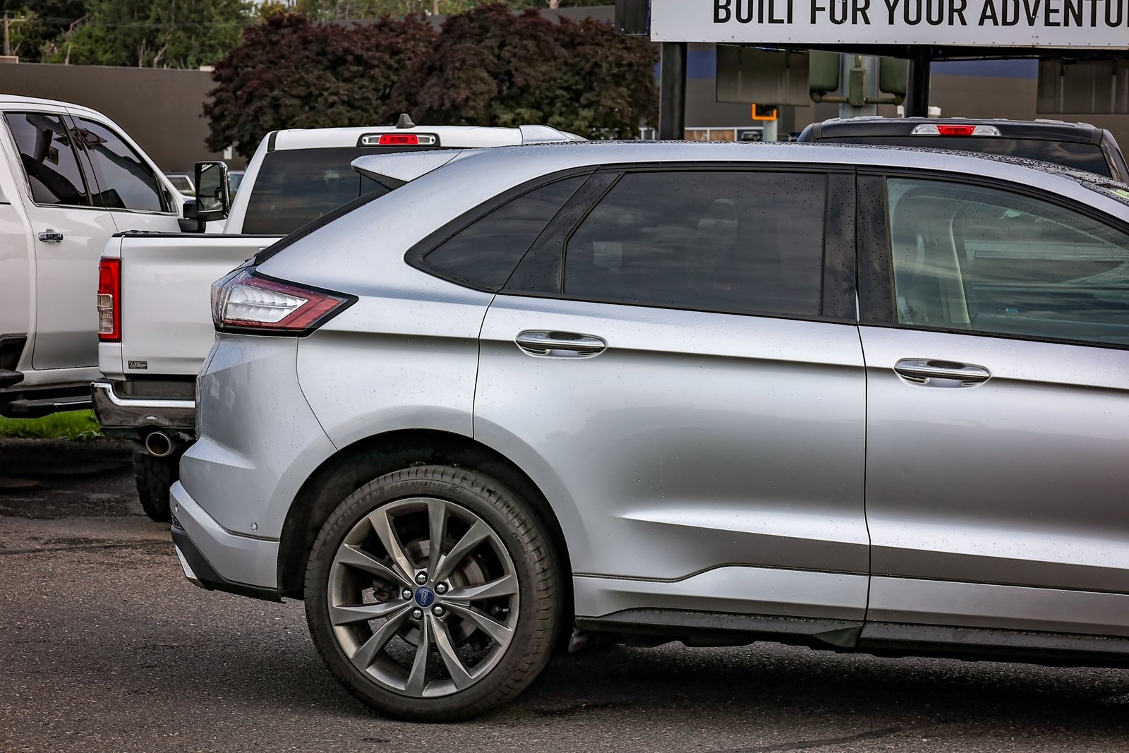 2017 Ford Edge Sport photo 3