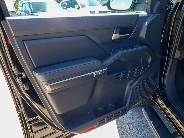 2025 Toyota Tacoma TRD Sport 4x4 Double Cab photo 9