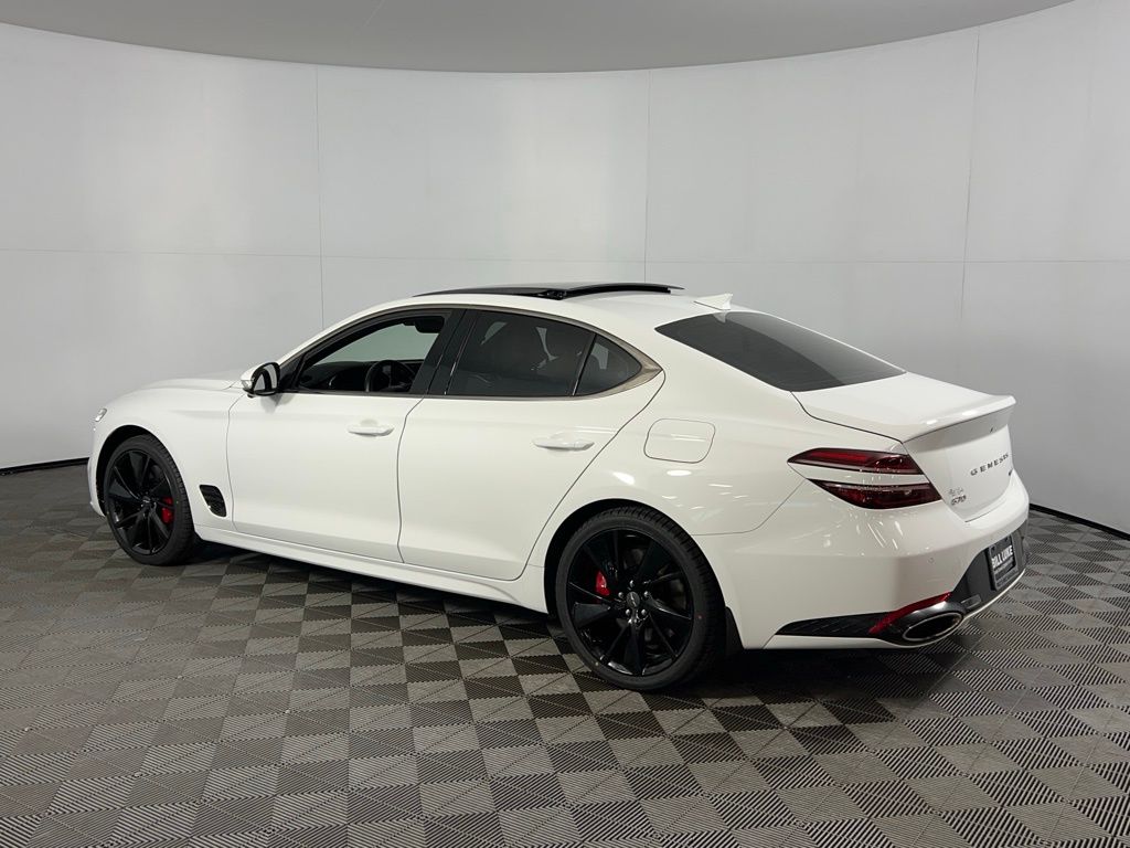 2022 Genesis G70 3.3T photo 7
