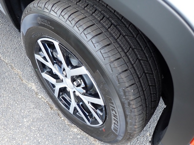 2025 Jeep Grand Cherokee Limited photo 8