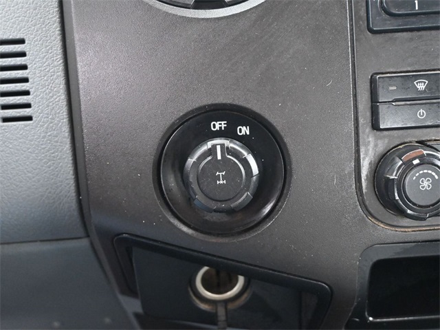 2015 Ford F-250 photo 3