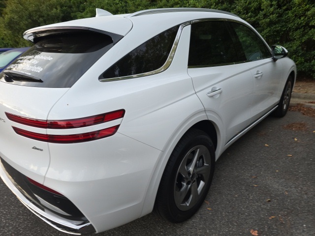 2026 Genesis GV70 2.5T Select photo 3