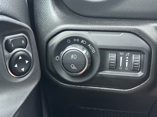 2022 Jeep Gladiator Overland photo 15