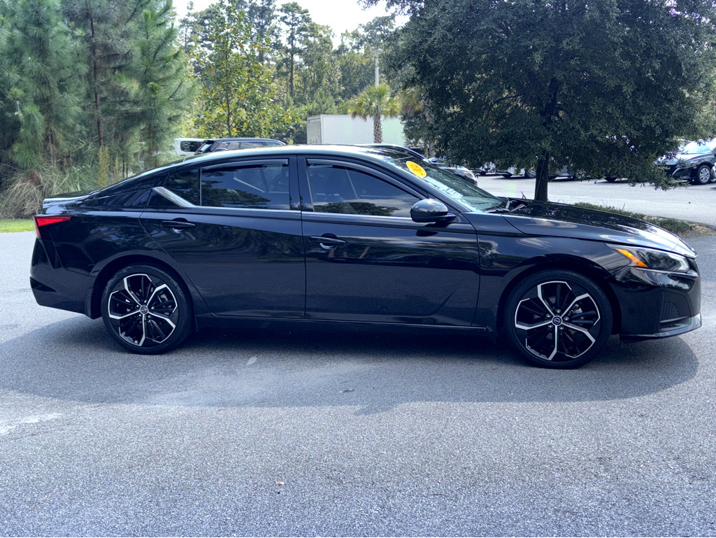 2024 Nissan Altima 2.5 SR photo 30