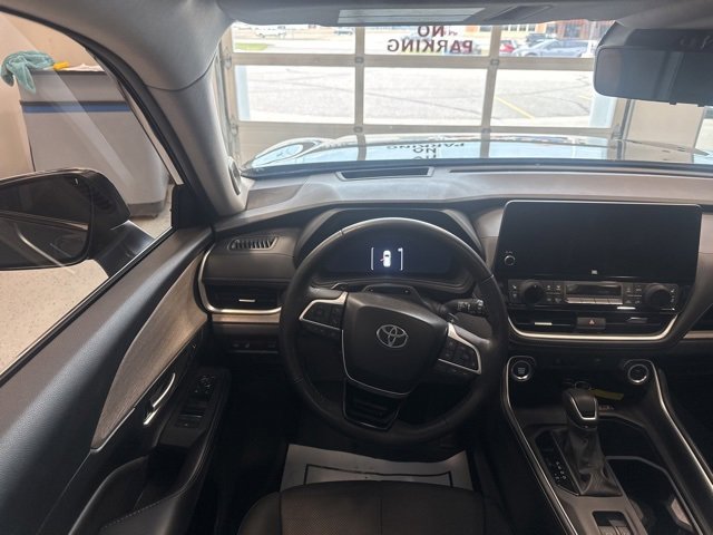 2024 Toyota Grand Highlander Platinum photo 14