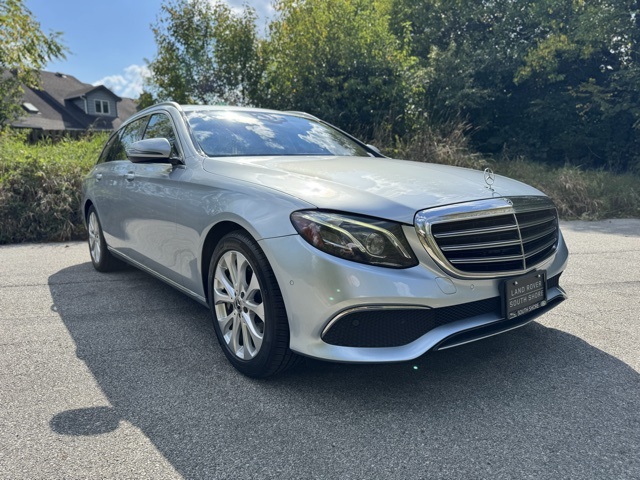 2018 Mercedes Benz E 400 4MATIC Wagon photo 4