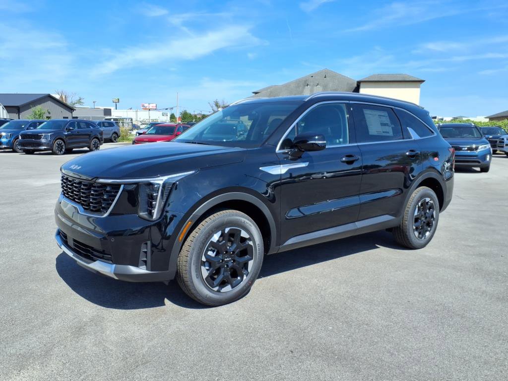 2026 Kia Sorento S photo 2