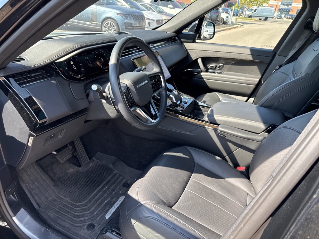 2023 Land Rover Range Rover Sport SE photo 13