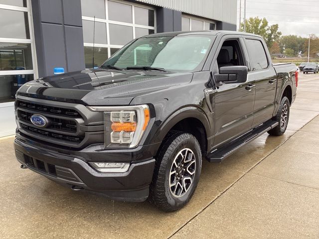 2023 Ford F-150 XLT photo 2