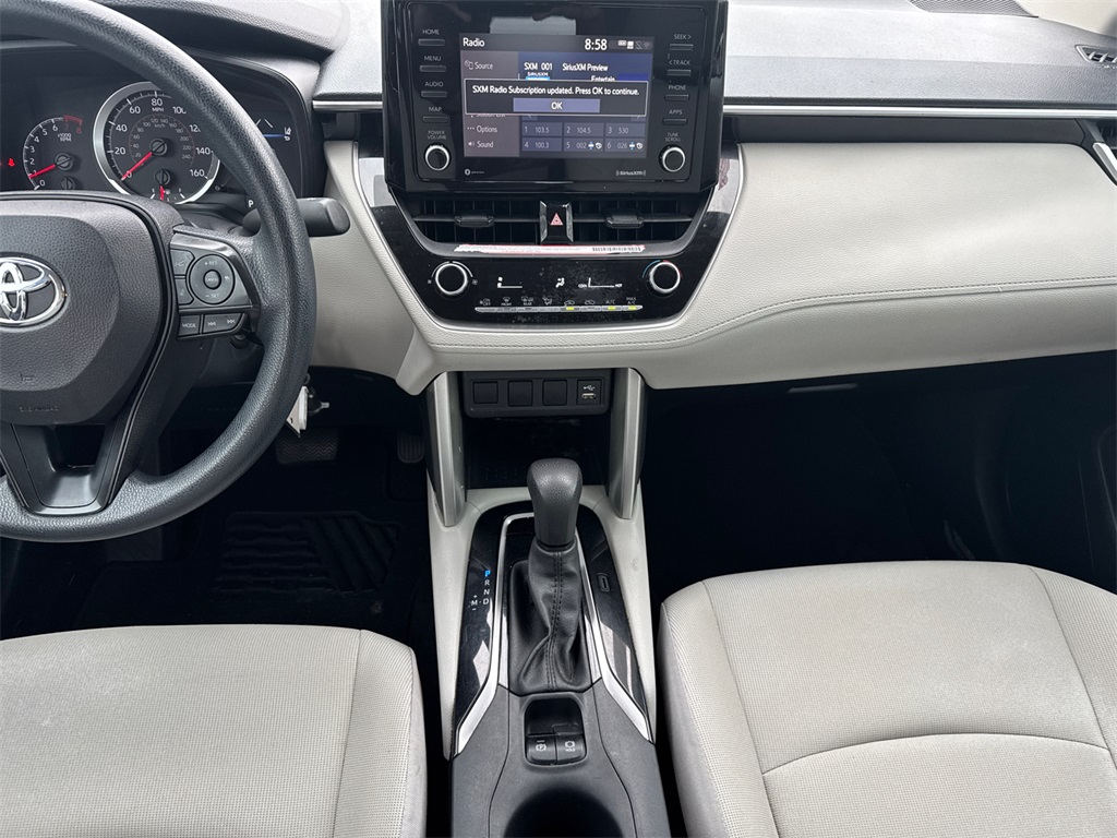 2022 Toyota Corolla Cross L photo 21
