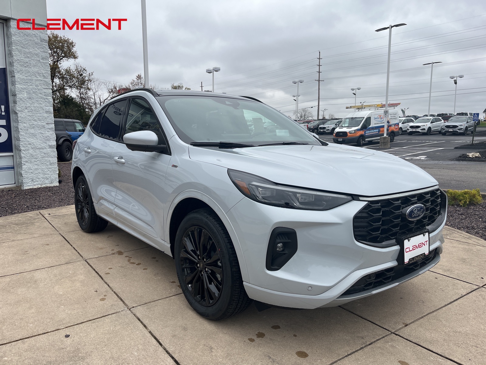 2025 Ford Escape ST-Line Elite photo 3