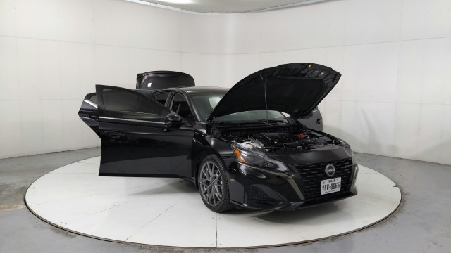 Used 2024 BLACK Nissan 2.0 SR image 12