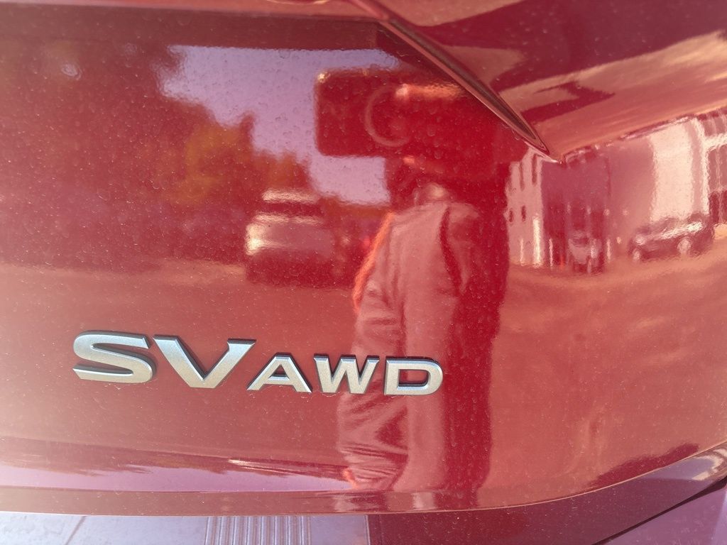2024 Nissan Rogue SV photo 16