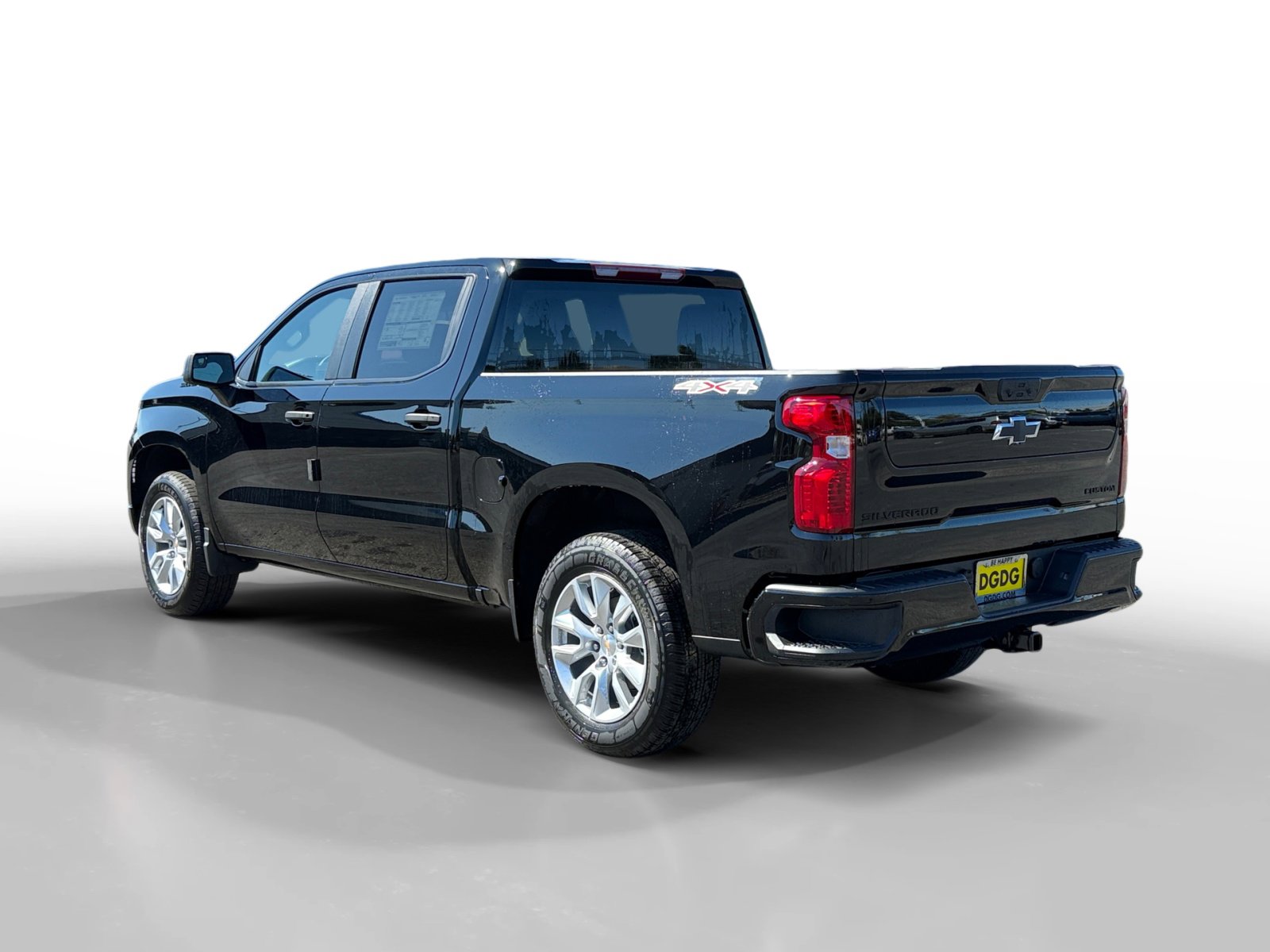 2026 Chevrolet Silverado Custom photo 2