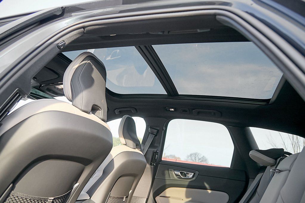 2026 VOLVO XC60 - Image 20