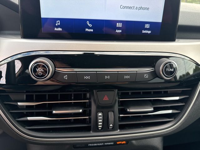 2020 Ford Escape SE photo 28