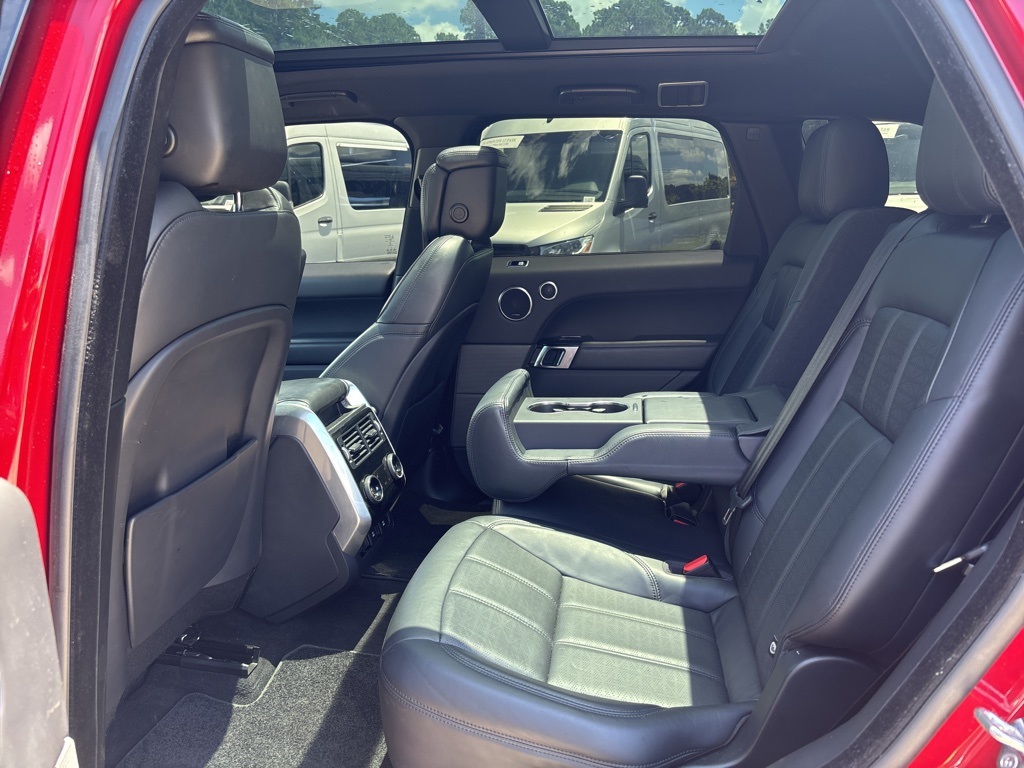 2019 Land Rover Range Rover Sport SuperCharged HSE Dynamic photo 19