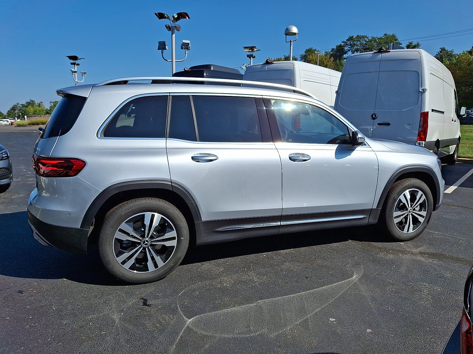 2026 Mercedes Benz GLB 250 4MATIC photo 7