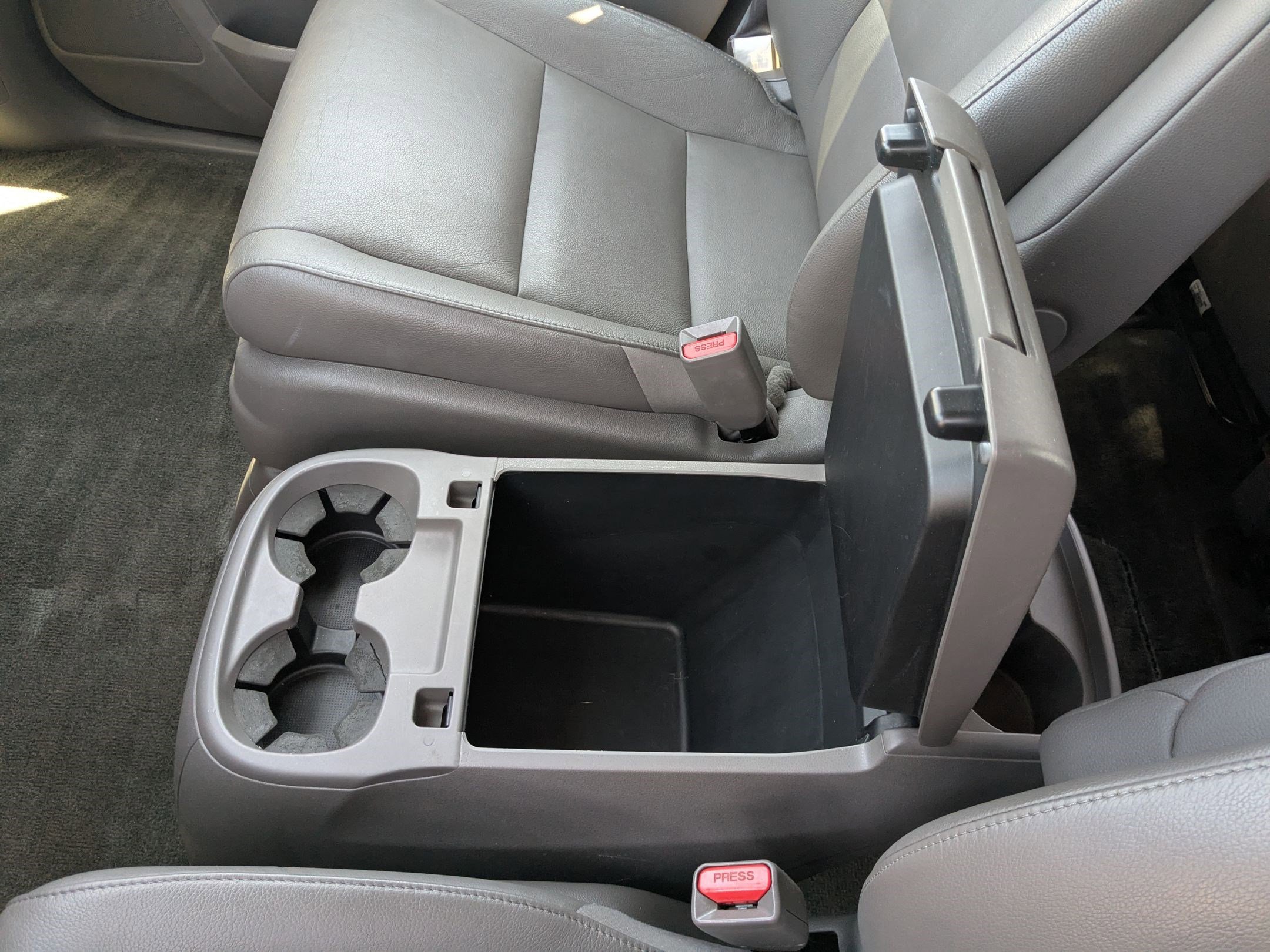 2016 Honda Odyssey Touring Elite photo 24