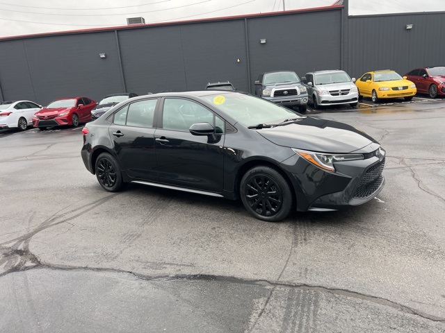Used 2022 Toyota Corolla LE with VIN 5YFEPMAE3NP297538 for sale in Northfield, Minnesota
