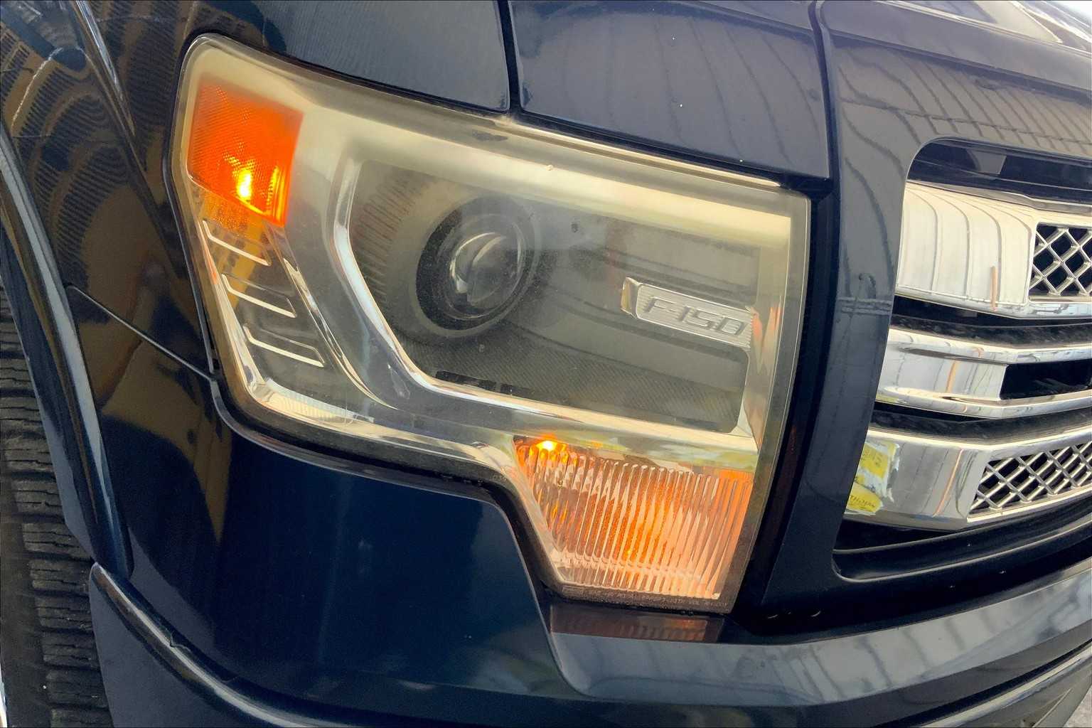 2014 Ford F-150 Limited photo 24