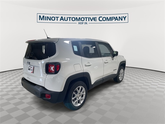 2023 Jeep Renegade Latitude photo 4