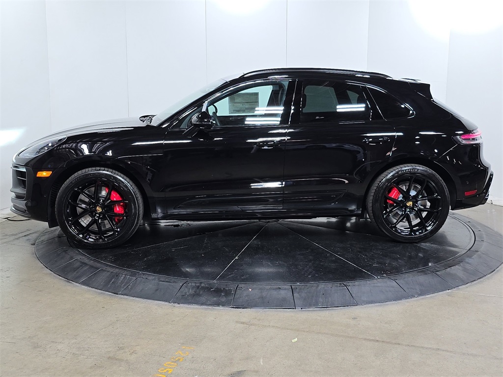 2026 Porsche Macan GTS photo 8