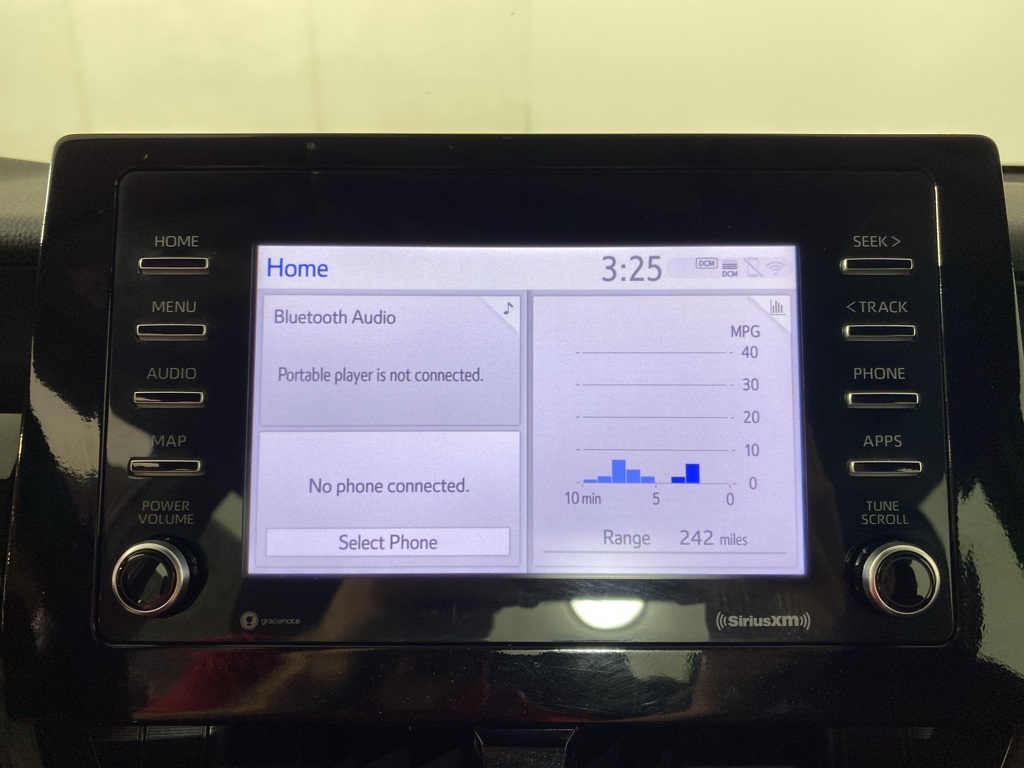 2022 Toyota Camry LE photo 4