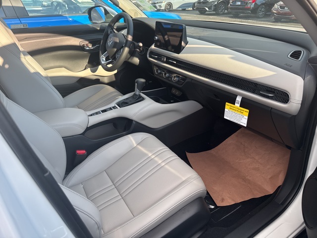 2026 Honda HR-V EX-L photo 10