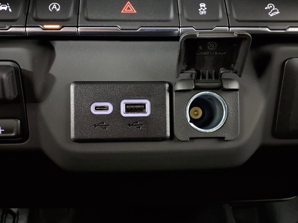 2025 Chevrolet Silverado 1500 photo 11