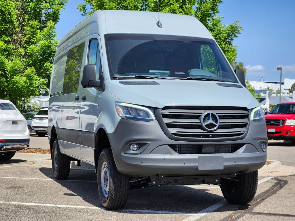2025 Mercedes-Benz Sprinter Cargo Van