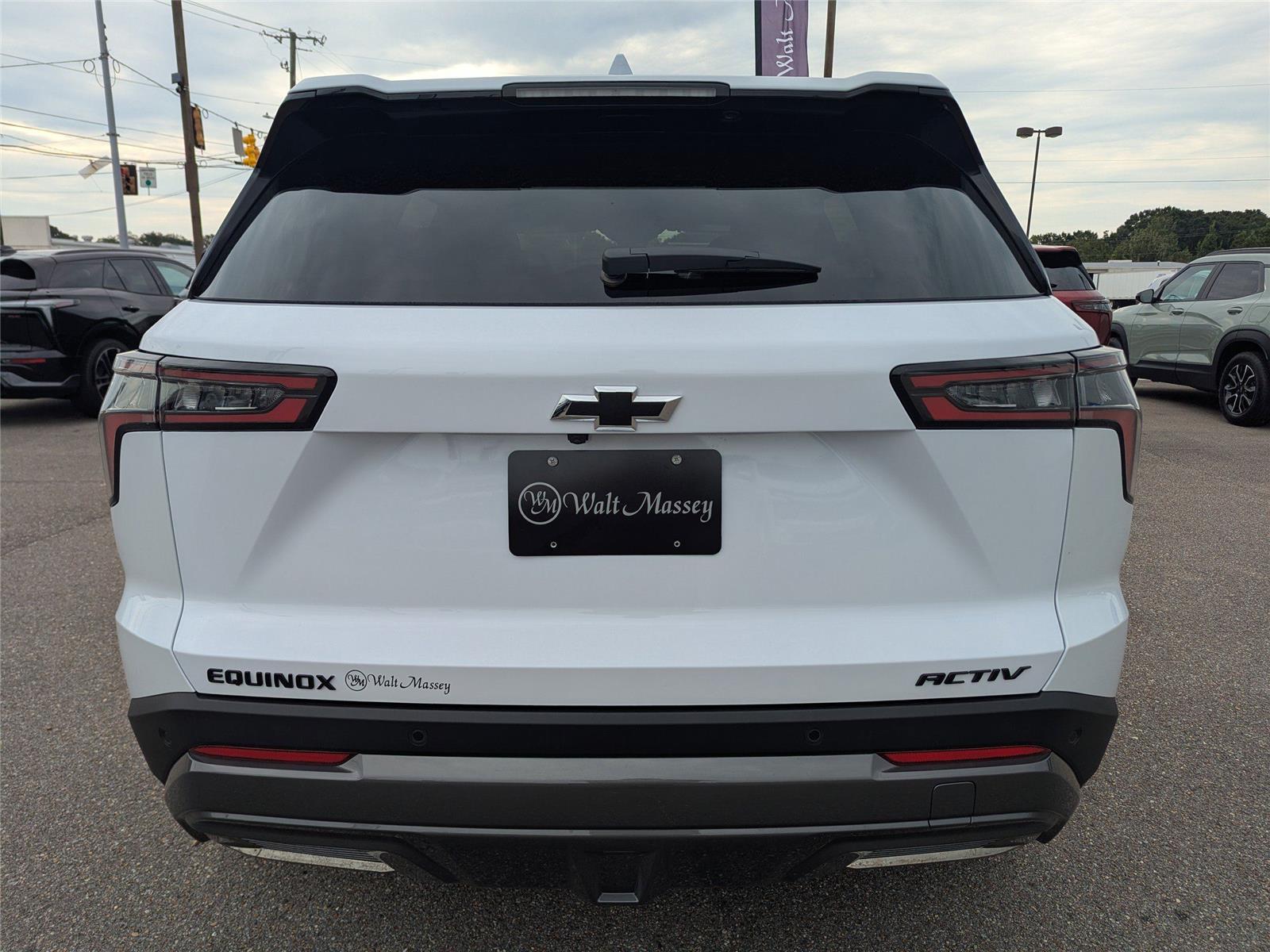2026 Chevrolet Equinox ACTIV photo 4