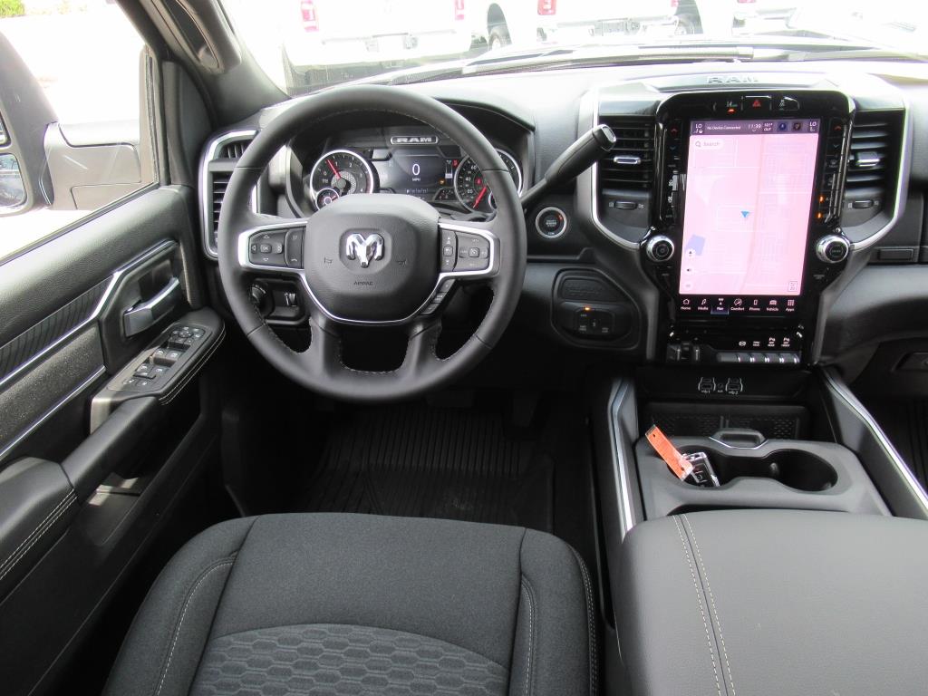 2025 Ram 2500 Big Horn photo 14