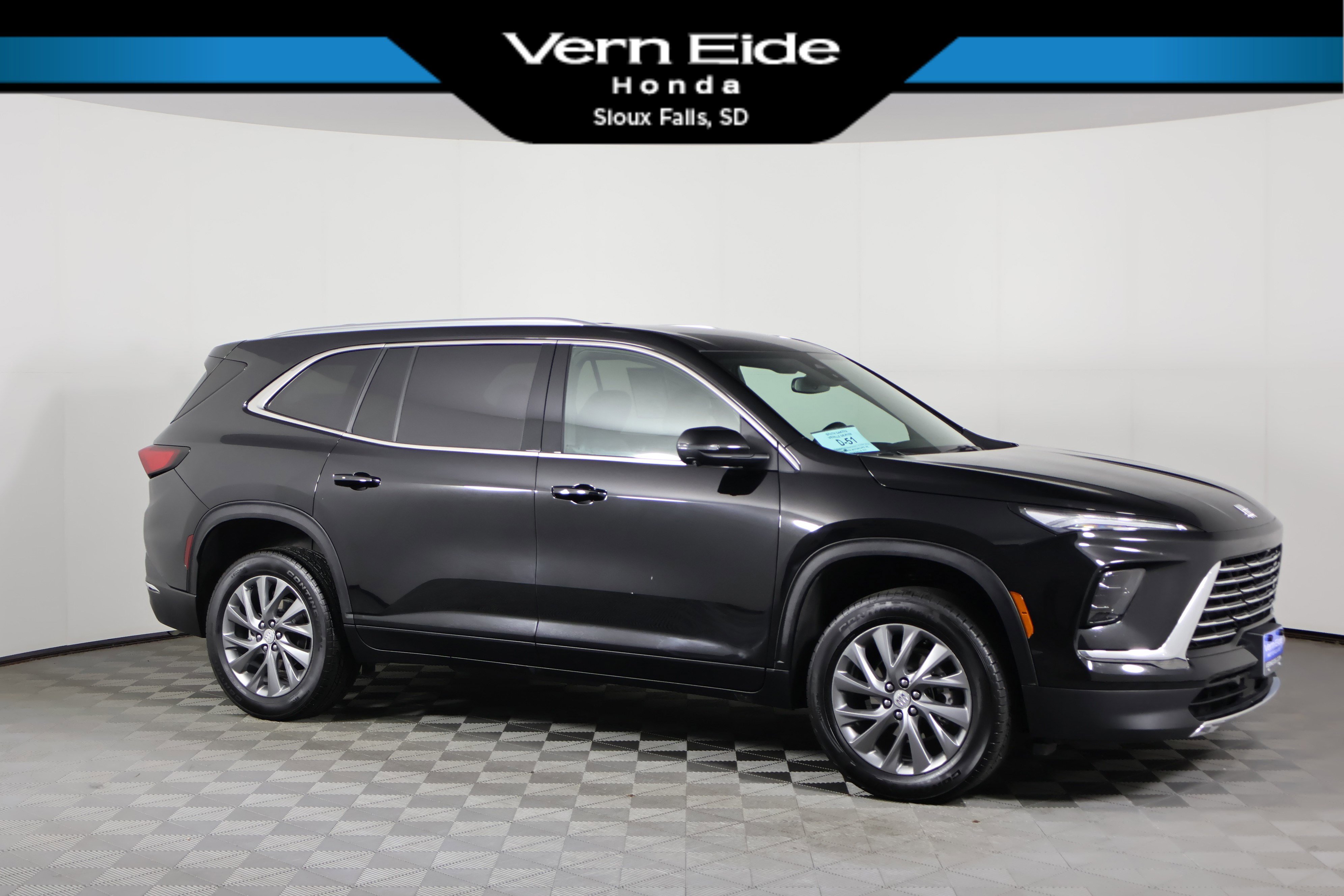 2025 Buick Enclave Preferred's photo