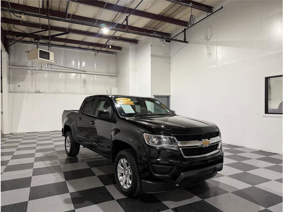 2018 Chevrolet Colorado LT photo 3