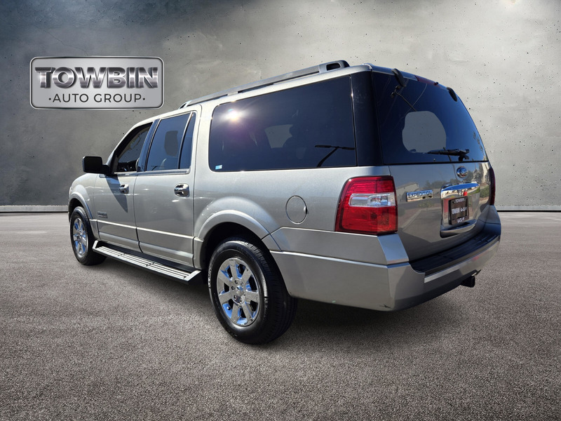 2008 Ford Expedition EL XLT photo 4