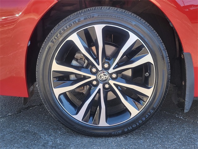 2018 Toyota Corolla SE photo 12