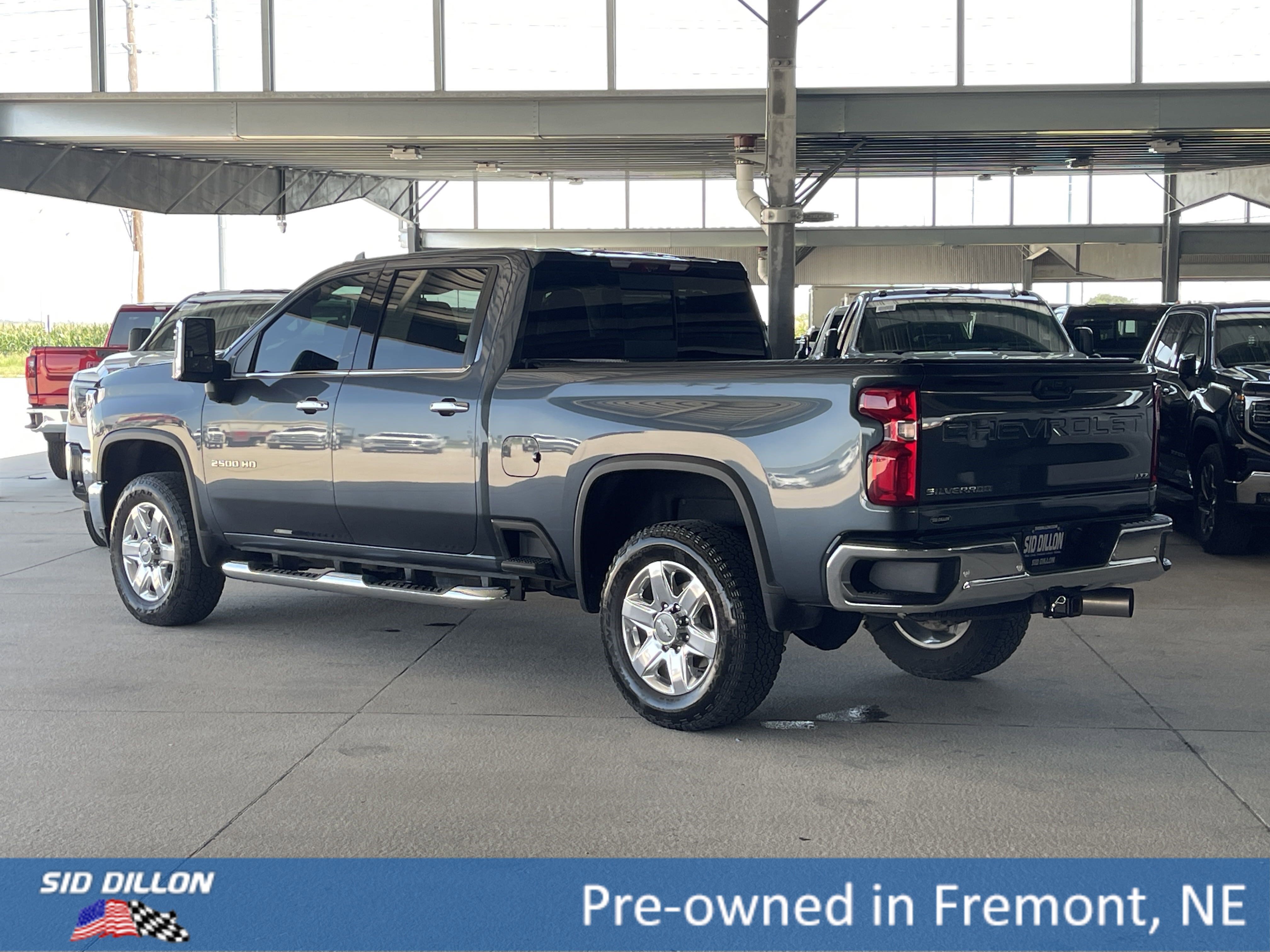 Used 2020 Shadow Gray Metallic Chevrolet LTZ image 20