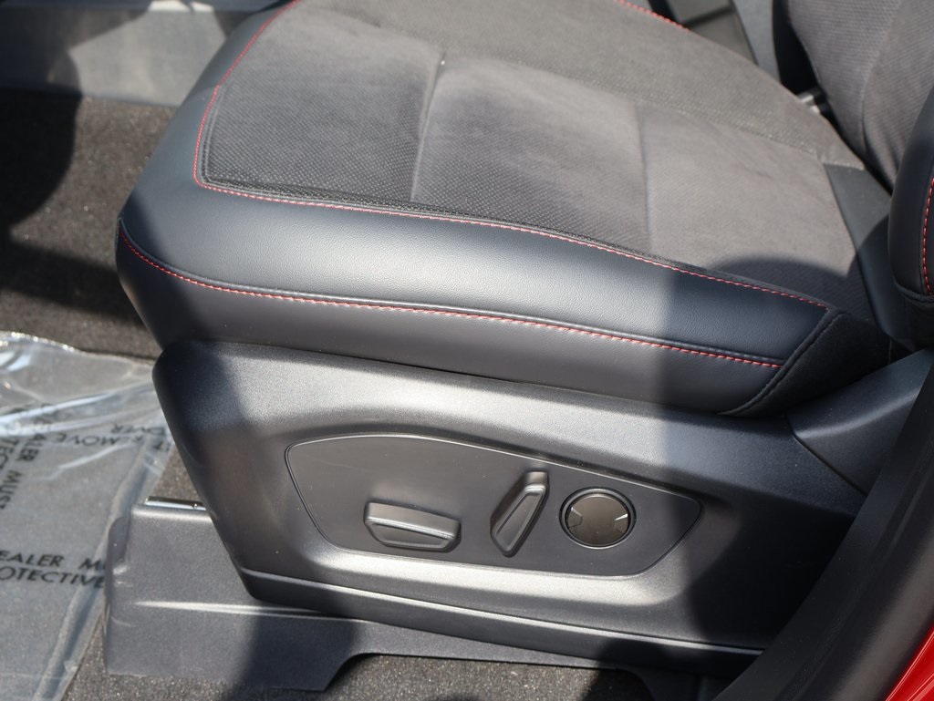 2025 Ford Explorer ST photo 23