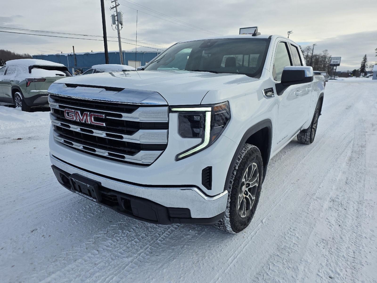 2026 GMC Sierra 1500 SLE's photo