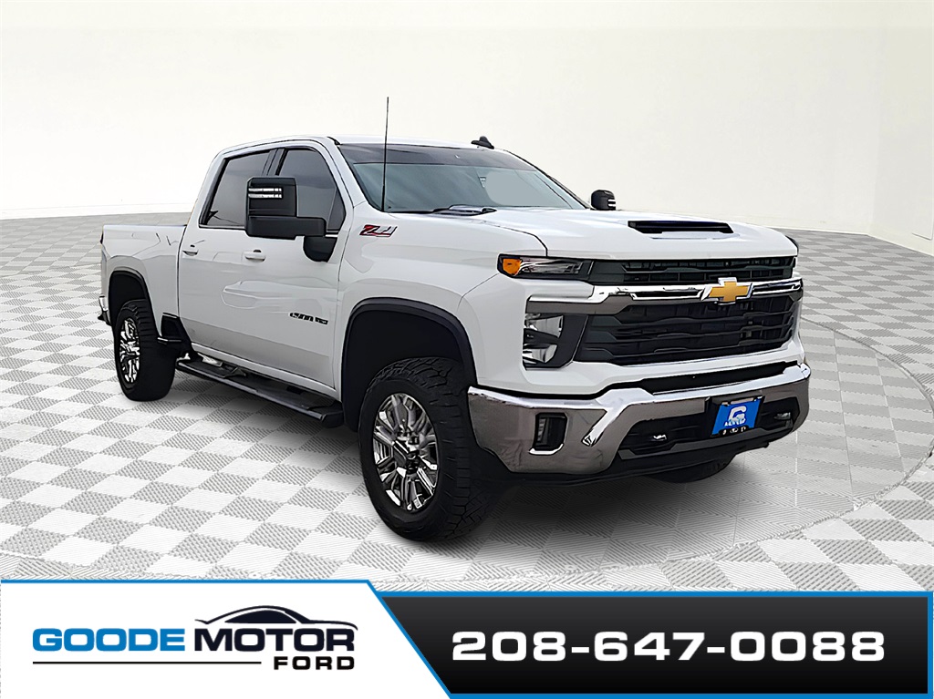 2024 Chevrolet Silverado 2500HD LT's photo