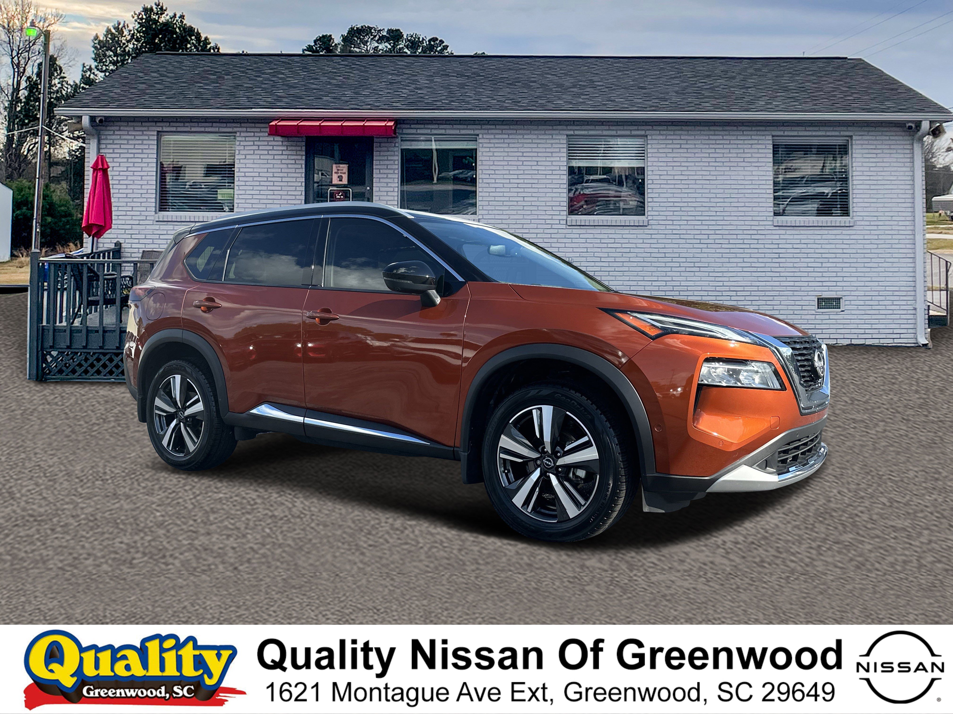 2023 Nissan Rogue Platinum's photo